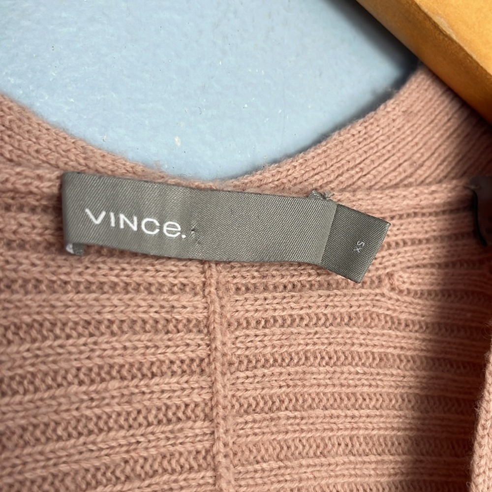 Vince V Neck Ribbed Soft Raglan Wool Cashmere Blend Creamy Pale Pink Sweater - Picture 7 of 8